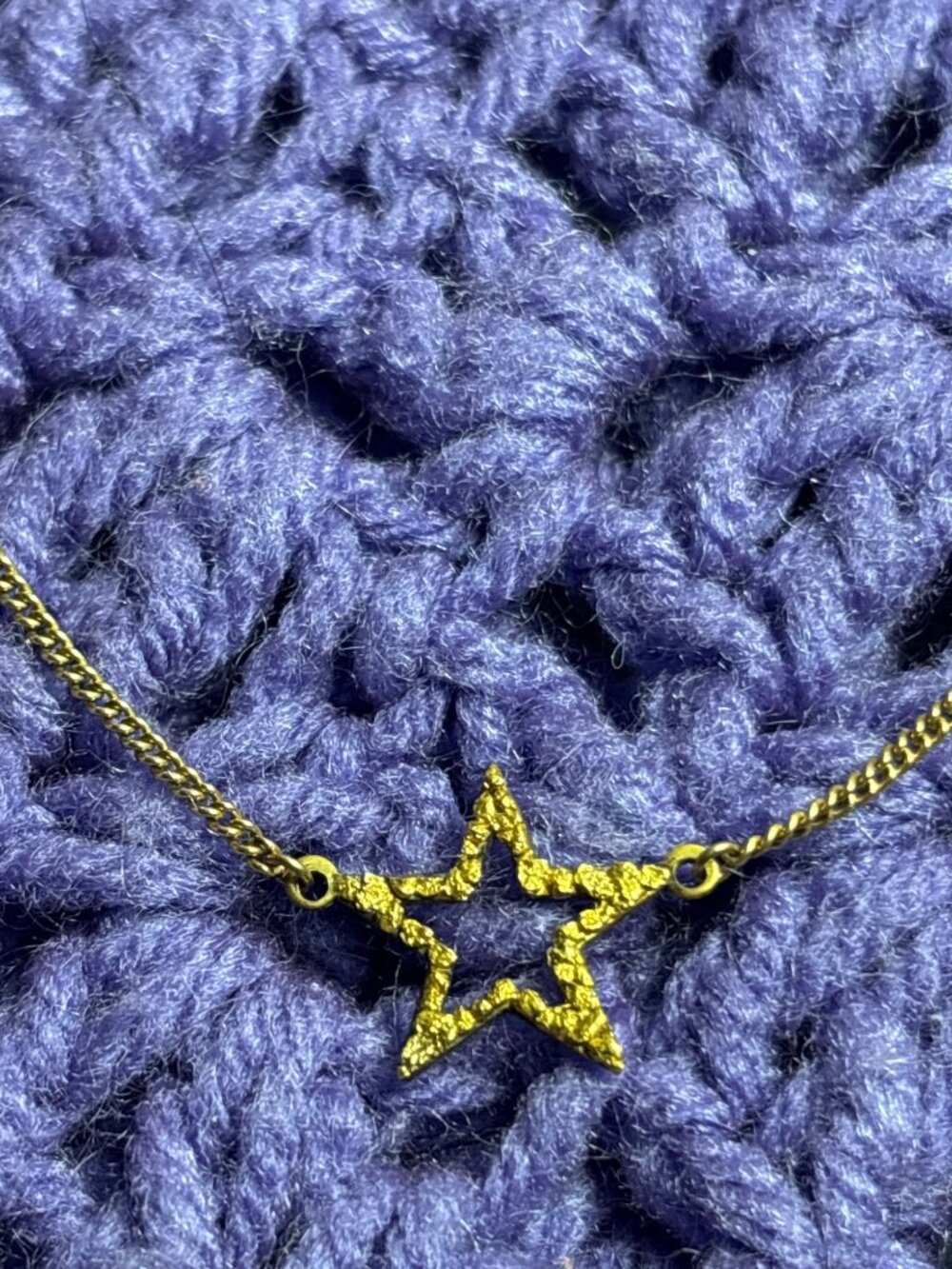 Vintage 1/20 12K Gold Filled Necklace Textured Star Spring Ring Clasp 16 inches